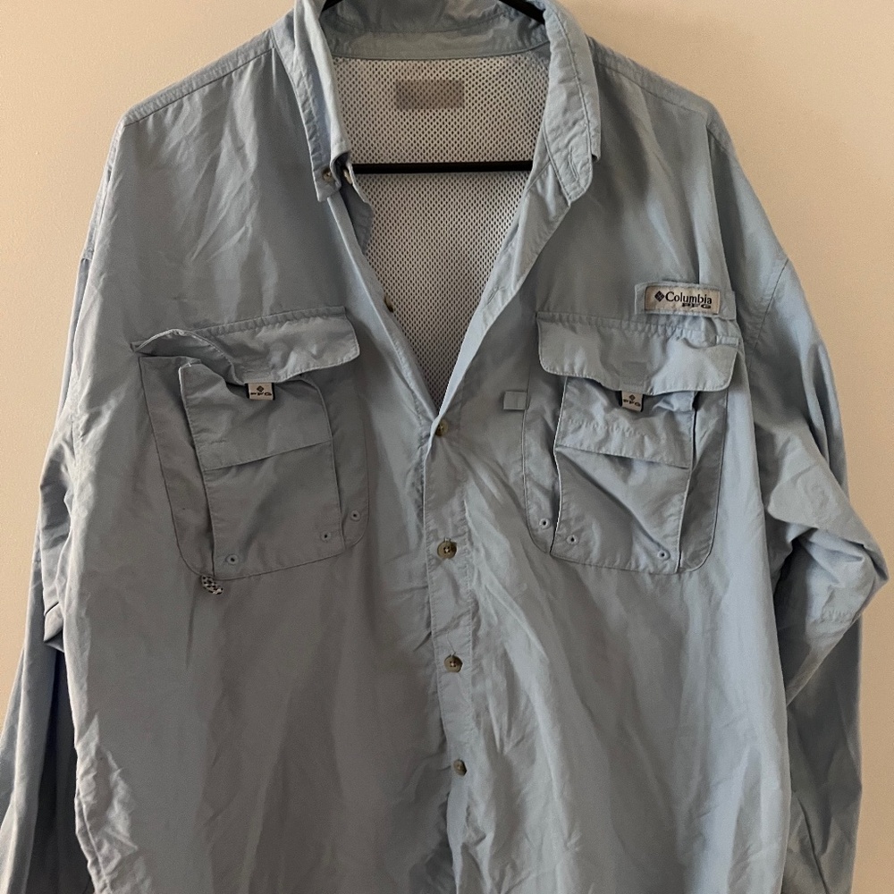 Men's Columbia Fishing Shirt - Size M/L (Tag Worn Off)
